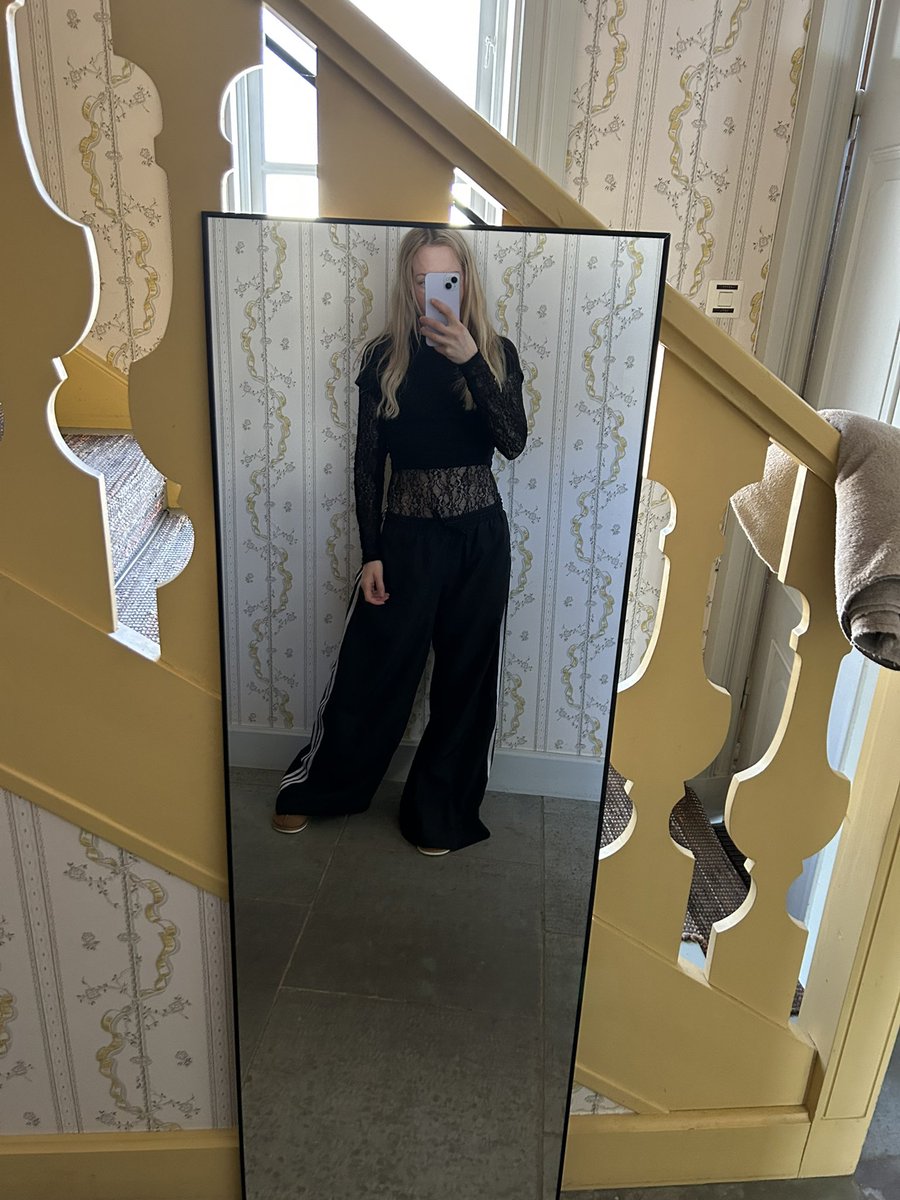 MODEL BOOSTERS tweet media