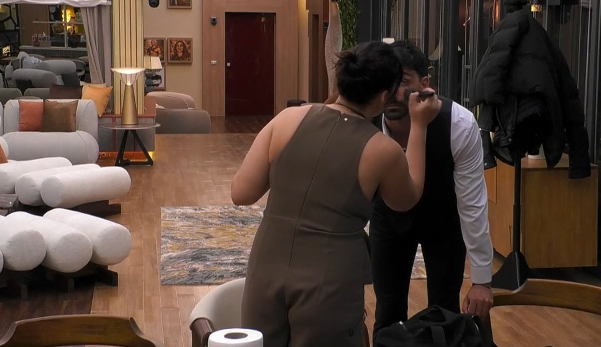 __comacasa__ tweet media