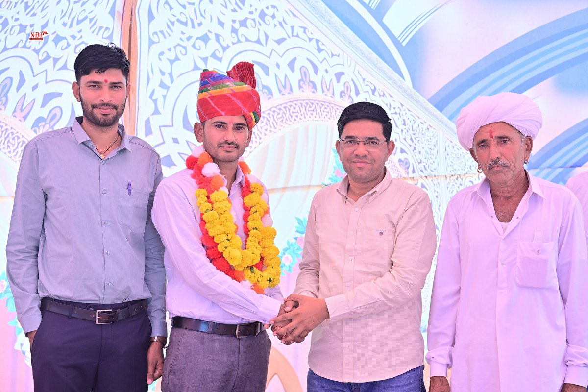 स्नेह मिलन व अभिनन्दन समारोह मे शामिल होकर भादू जी कोई बधाई दी!
इस दरम्यान धनाऊ क्षेत्र के मौजूद लोगो, जनप्रतिनिधियों, मेरे युवा साथियों व अधिकतर शिक्षा विभाग से जुड़े लोगो व भविष्य के कर्णधारो से आत्मीय भेंट करने का भी अवसर मिला! 
भेराराम जी भादू सीमावर्ती क्षेत्र चौहटन सहित