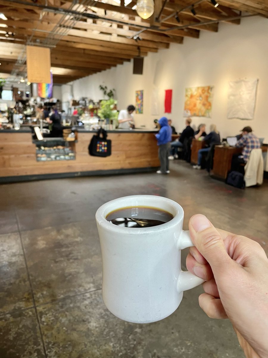 MartinHsu's tweet image. First day back after my annual extended stay with family overseas. Leaving them always feels like leaving my heart behind. I think this familial bond is what I try to build with people I meet. Friends tend to become family… and that makes me happy. Cheers ☕️ #artlife #grateful