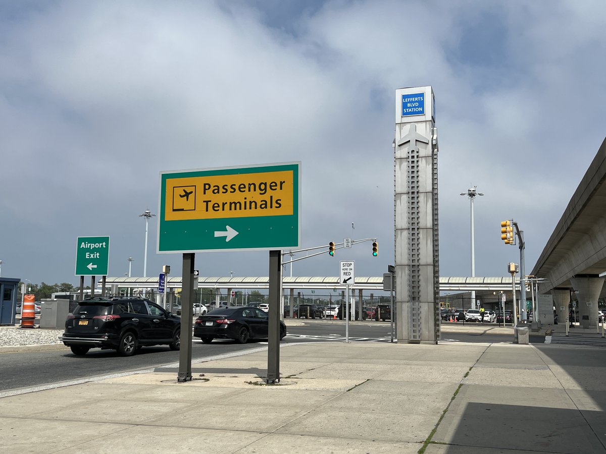 John F. Kennedy Airport tweet media