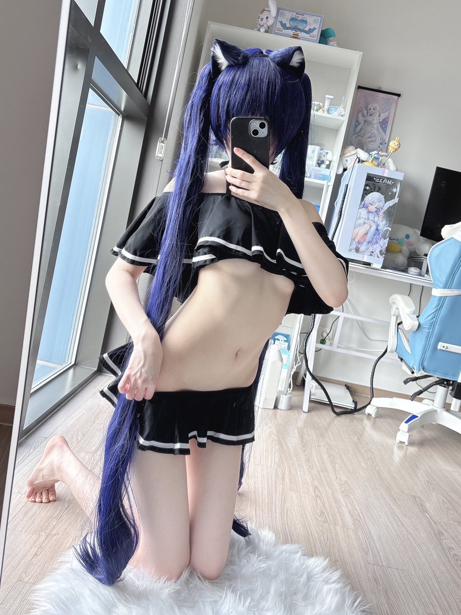 うら tweet media