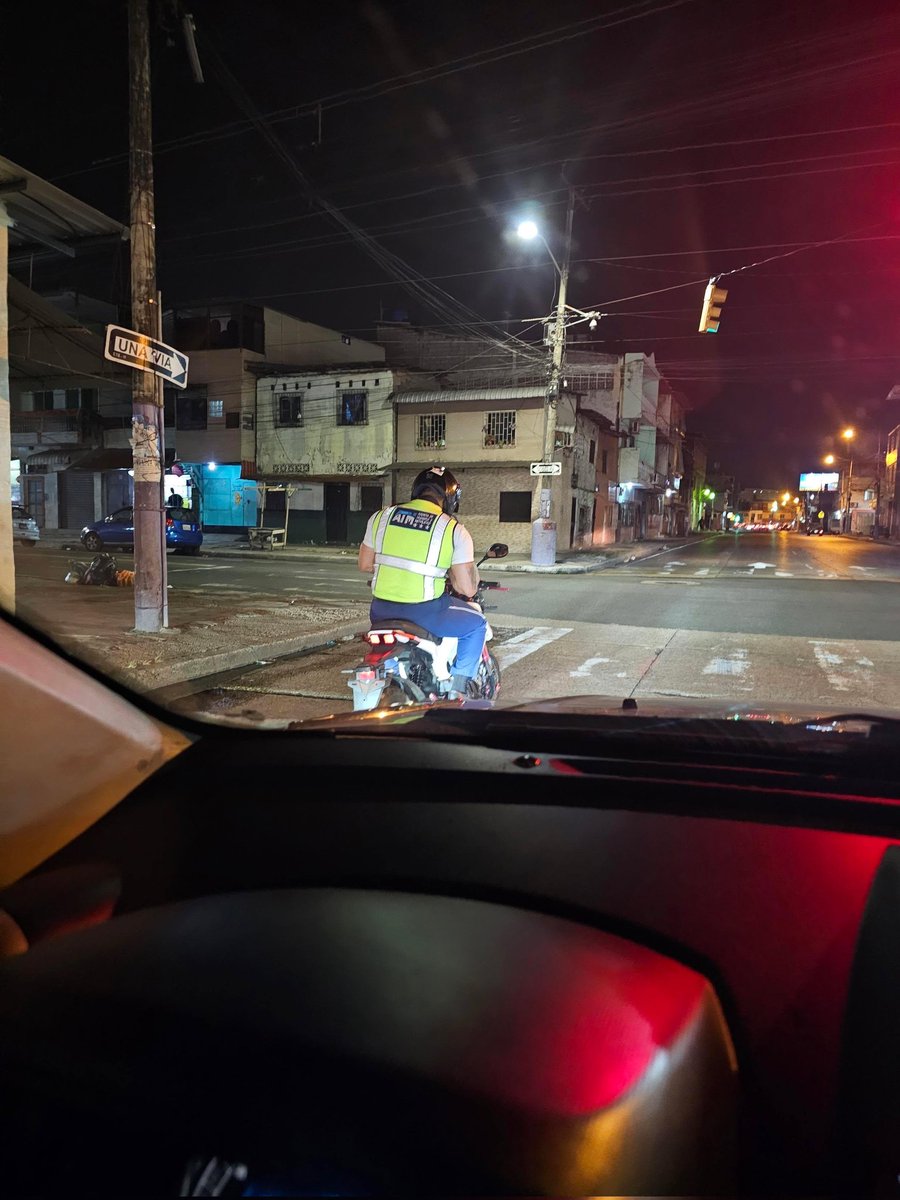 Emergencias Ec tweet media
