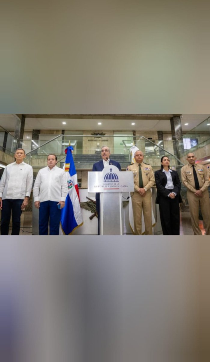 ElNacionalRD's tweet image. #ActualidadEN | Misión consenso: Gobierno toca esta tarde las puertas del PLD ante la crisis internacional.
elnacional.com.do/gobierno-dialo…

#Crisis #Danilo #Diálogo #Gobierno #Leonel #MedioOriente #PLD #ElNacionalRD