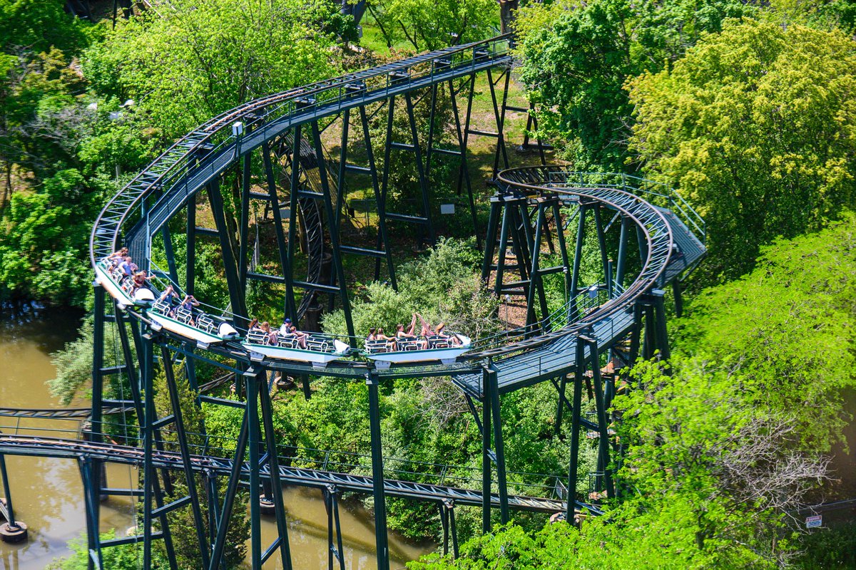 amusementhunt's tweet image. Looking forward to riding Whizzer for many years to come! @SFGreat_America July 2025. #rollercoaster #sixflags #sixflagsgreatamerica
