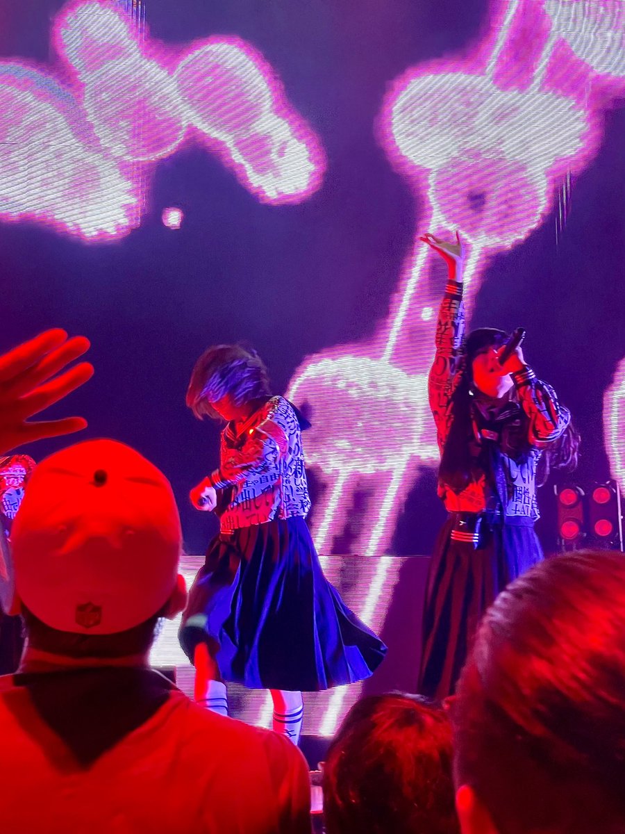 chacobon's tweet image. SUZUKA、RINちゃんに狙い定めて
やっちゃって、うぇいのPK
#新しい学校のリーダーズ #SUZUKA #PineappleKryptonite #ZEROTOKYO