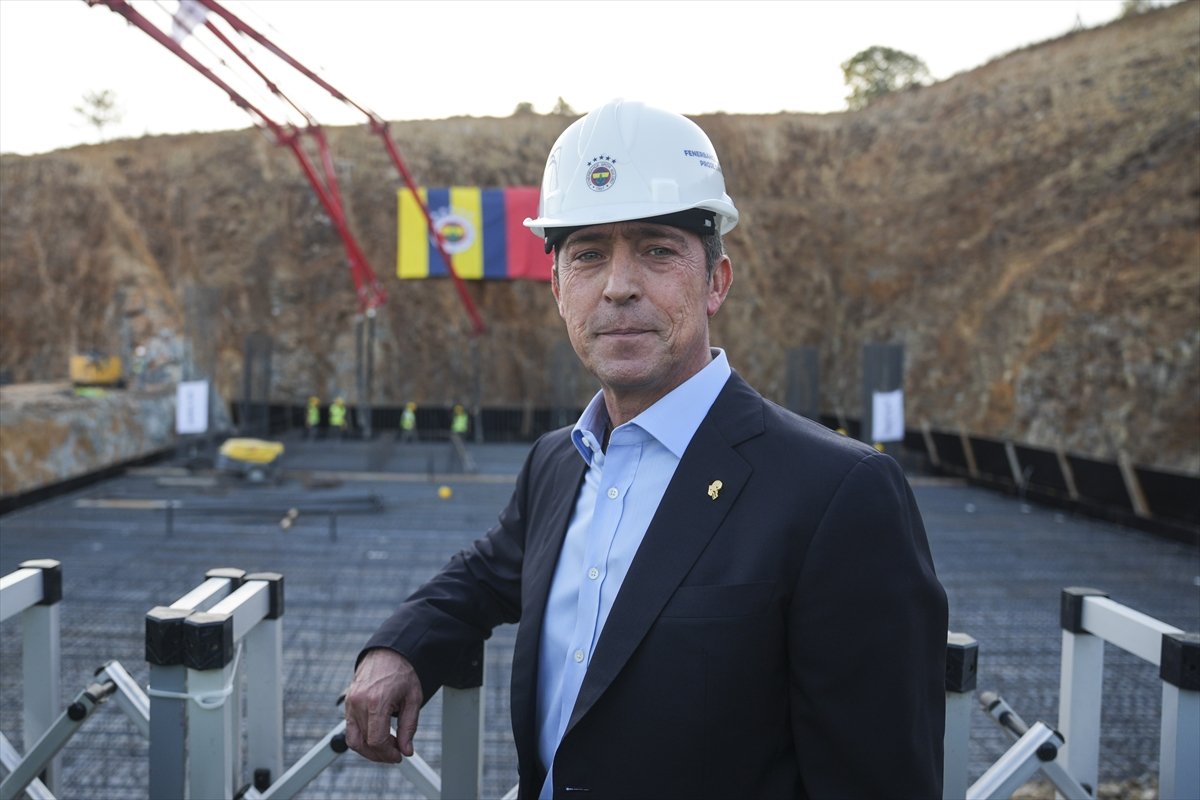 KillForFenerr tweet media