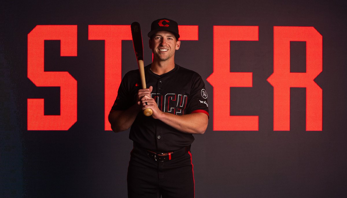 Reds's tweet photo. Back in black. https://t.co/0cKj6Drf2u
