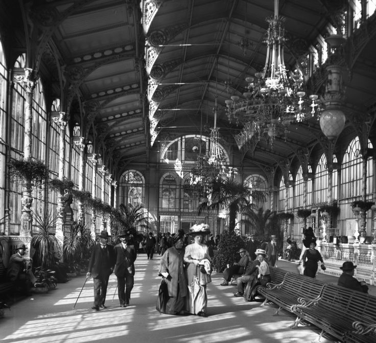 ElisaElluz's tweet photo. Karlovy Vary (nombre checo) o Karlsbad (nombre alemán) es una famosa ciudad balneario en la República Checa, conocida por sus 13 fuentes termales principales y su arquitectura histórica.
1898 https://t.co/Du6KhfXqT0