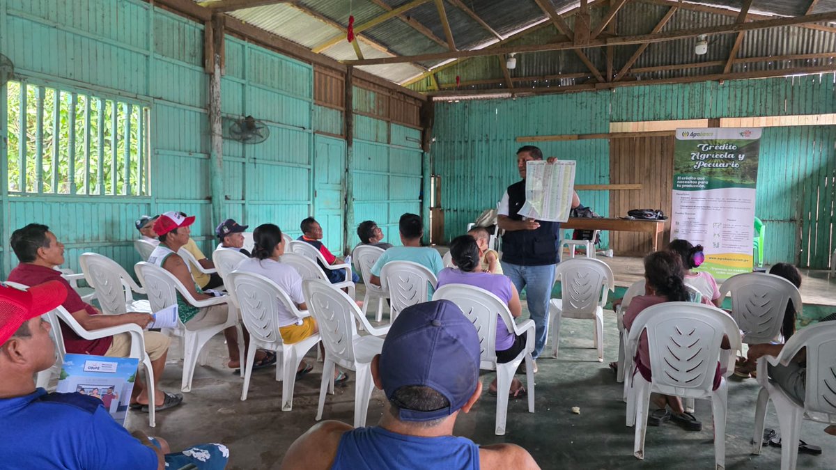 ONPE_oficial's tweet photo. 🛶 A través de las PIAS del @midisperu, con el apoyo de @PNUDperu y @UEenPeru, nuestro #ChalecoAzul Santiago Morey llegó a la comunidad de Mahuizo (distrito de Sarayacu) y a la comunidad de Victoria (distrito de Maquía), en Loreto, para brindar información sobre las #EG2026. https://t.co/W1YohONsYI