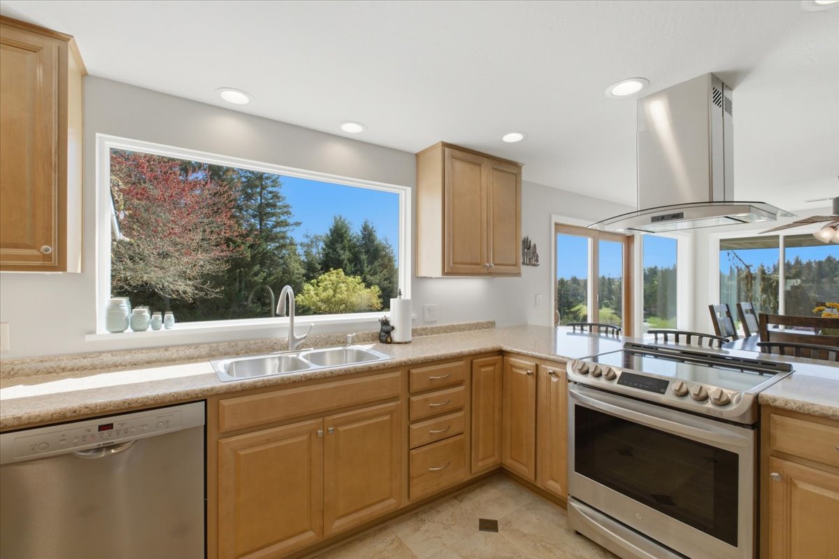 SoldbyE's tweet photo. * New on Market in Dallas* https://t.co/GFBsPF4fEl https://t.co/MmPm0Jyj94