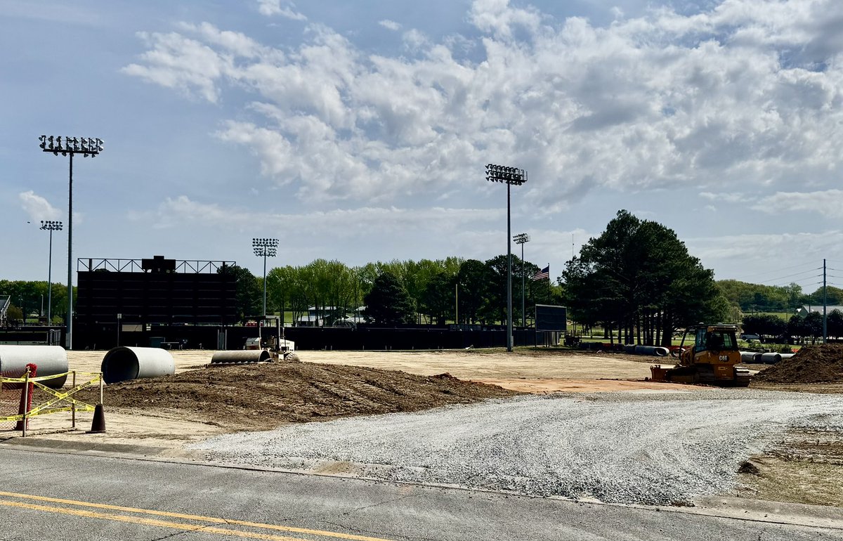 AStateRedWolves's tweet photo. Due to the progress being made outside Tomlinson Stadium, parking is not available in right field or on Olympic Drive for this weekend‘s A-State Baseball home series. Free parking is available in the Tomlinson Stadium and First National Bank Arena parking lots, as well as the lot behind the Fowler Center. We look forward to seeing you at The Tom with your #WolvesUp!