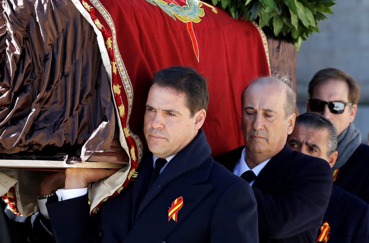 Pythakwak tweet media