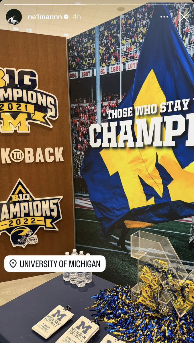 BriceMarich's tweet image. #Michigan currently hosting @247Sports’ No. 4 QB in the 2028 class, Neimann Lawrence (@NEIMANLAWRENCE1) on an unofficial visit.

The Plantation (Fla.) American Heritage standout holds over 30 offers in his recruitment.

247sports.com/player/neimann…