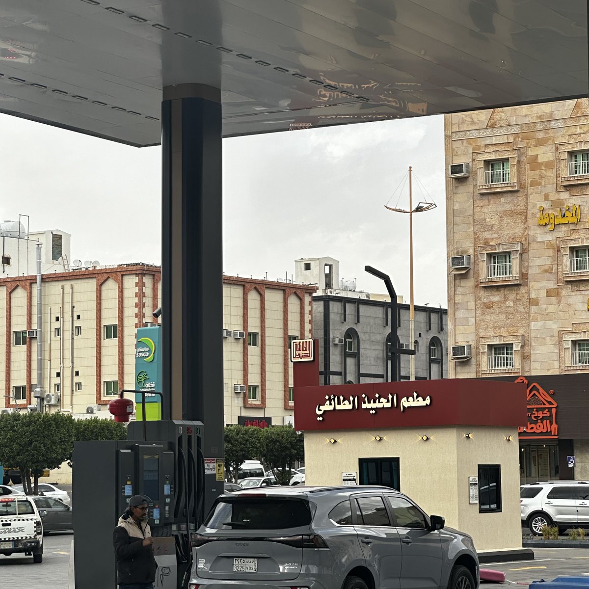 ت ُـرك tweet media