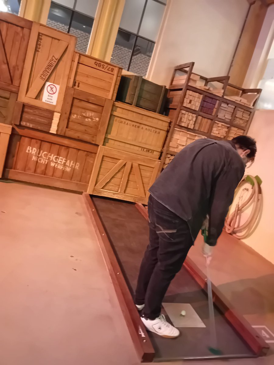 Robitz 🏳️‍🌈🧊GERVtuber🧊 IceAge ReDebut 2027 tweet media