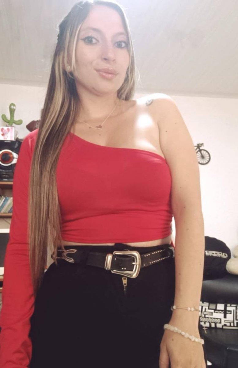 Latinpimeye's tweet image. Lorena Jamaica.
Bogotá-Colombia.
#pack