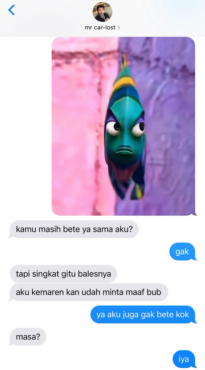 justdoister's tweet photo. karena gue punya free will maka gue akan membuat one tweet dimana doyie masih ngambek karena mas carlos abis nganterin temen kantornya pulang https://t.co/Gdbk4M4inv
