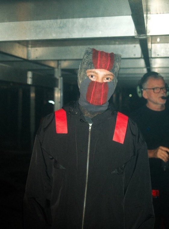 .øde ⊬ tweet media