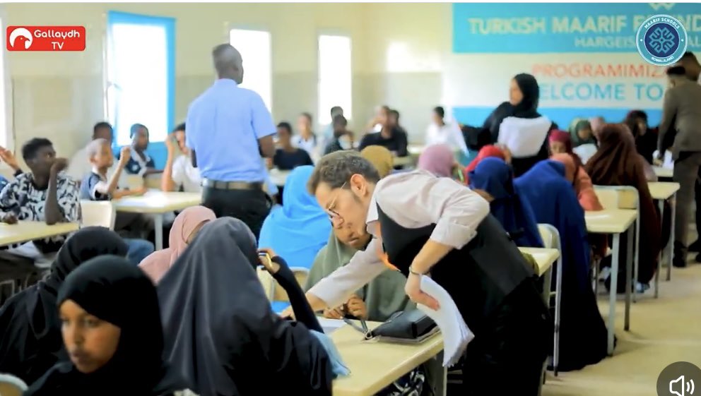 Queen landers 🇩🇪🇮🇱 tweet media