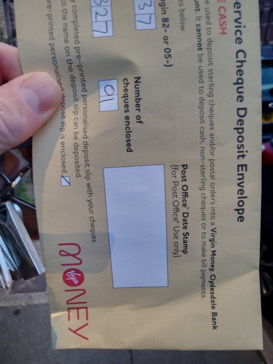 JustinW18's tweet photo. @AskVirginMoney 
Have just tried to send cheque via pre printed envelope at post office 
 Been told service is no longer available. Is this correct? How do I pay in? https://t.co/9hrO6qRsZn