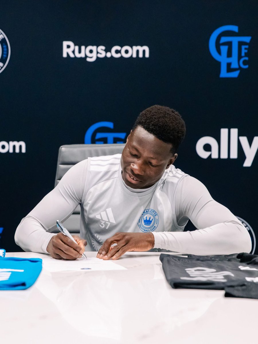 CoradelJulio's tweet photo. La promotion de @AlokoRodolfo en équipe première est officielle✅ ✍🏾🇧🇯

• Bilan réserve: 5 matchs | 6 buts | 2 assists. 📈
• Statut: Nouveau joueur de l’équipe première de @CharlotteFC. ✅
• Premier match: Face à Nashville (nuit de samedi à dimanche à 00h30, heure de Cotonou). https://t.co/dxcK28uGIE