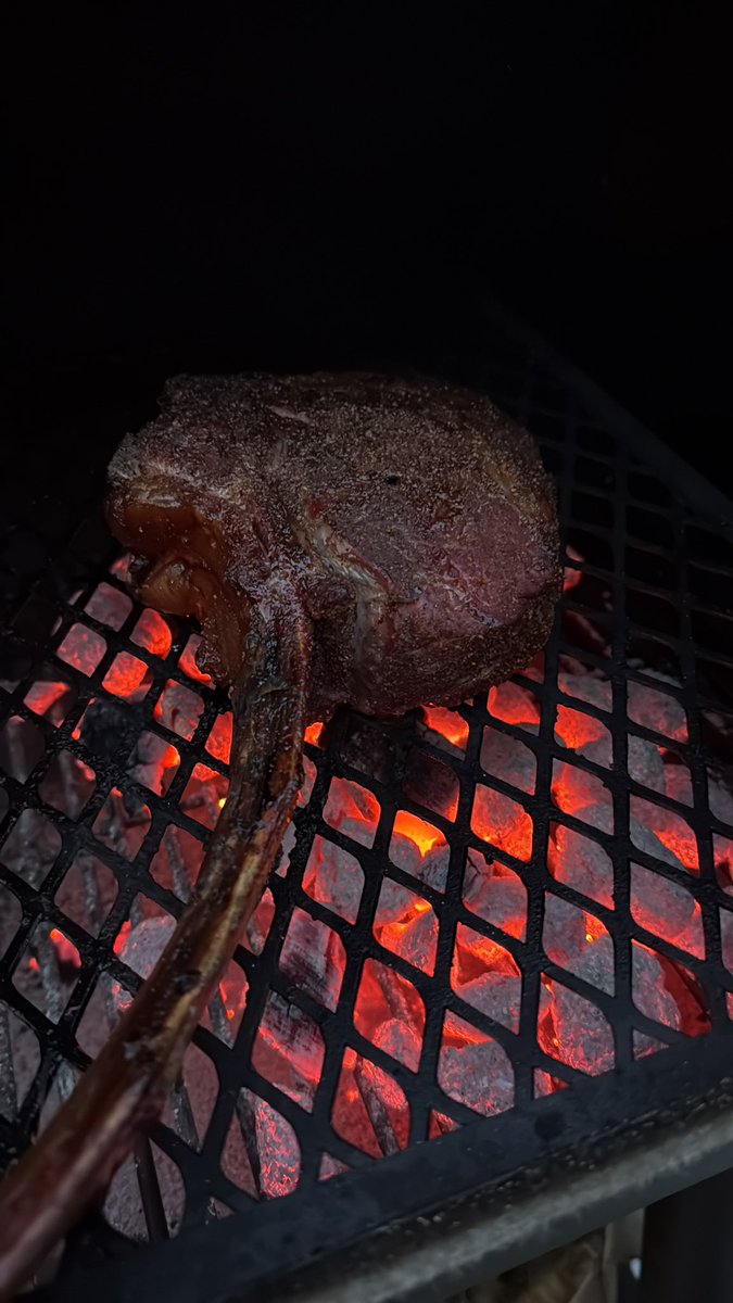 Sam Peoples tweet media