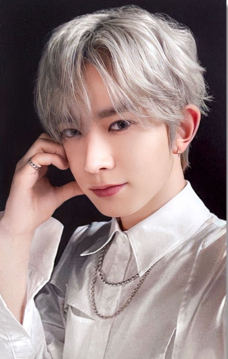milyaayaa's tweet photo. @Annie771558 #Go_Big_With_SevEn
#Engenes_Deserves_Clarity

heeseung japan album “YOU” weverse japan pob https://t.co/V46KUwXNdf