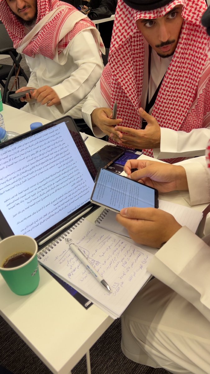 Jazi_otb5's tweet photo. إحكام | منافسة الحوكمة المؤسسية ⚖️

أشكر @LawClub و@alnawablawfirm على هذه الفرصه التجربة المُثرية التي جمعت بين التنافس والمعرفة،
كما أُقدّم خالص الشكر للأستاذين @Arh410 و@3mar_a_n على ما قدّموه من نصائح وإثراء قيّم.

تجربة ثرية صقلت مهاراتنا وأضافت لنا الكثير في مجال الحوكمة. https://t.co/FaSq18Mdjk