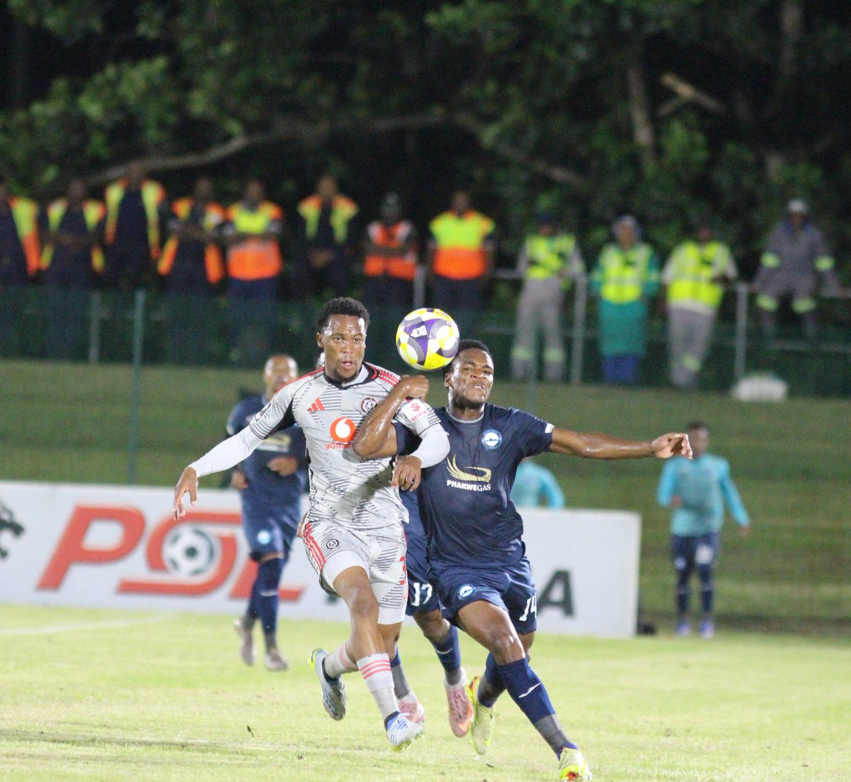 FARPost_ZA tweet media