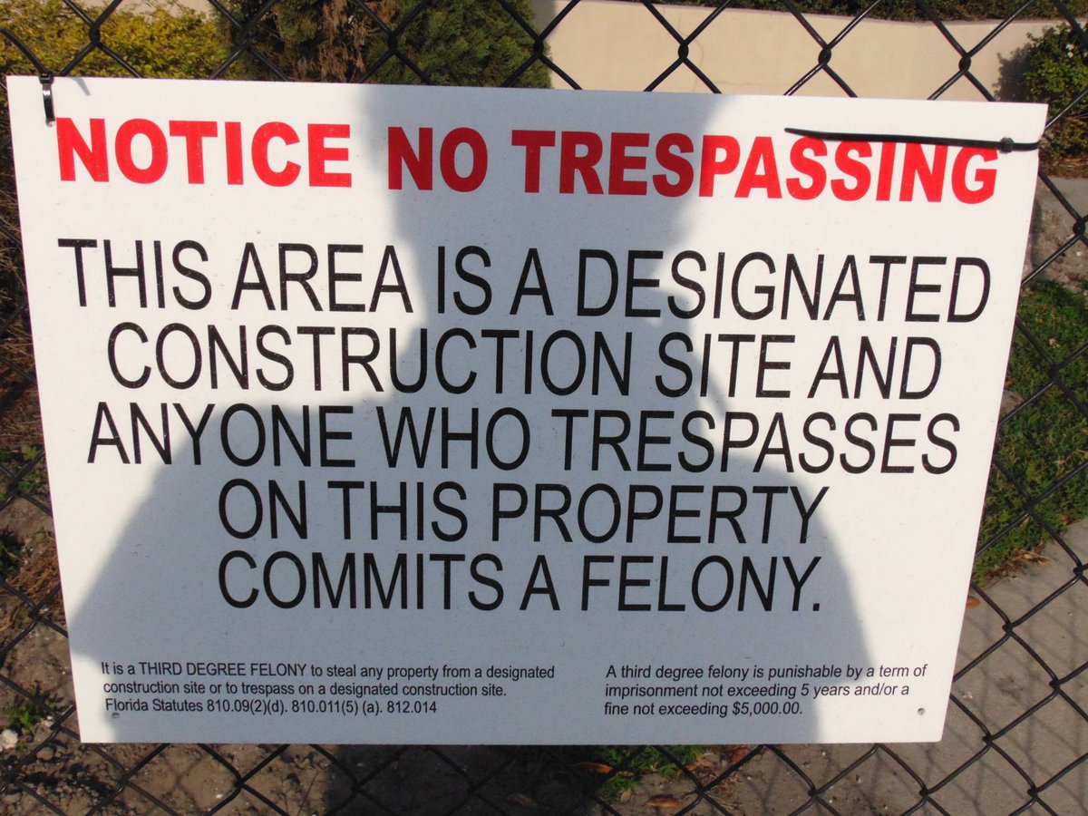 T0RESimonsen's tweet image. This so-called "felony" #trespass is why #environmentalists in #florida can no longer challenge #unaffordable and #ecologically #unsustainable projects. It undermines #democracy and #chills speech.