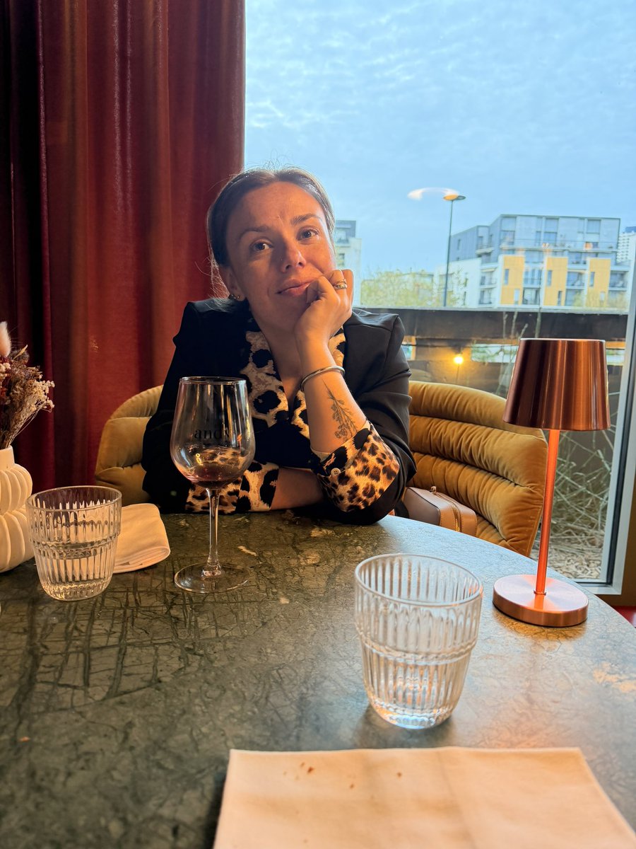 sorcelerielivre's tweet image. Soirée en amoureux…
Des regards, des sourires, et ce petit moment rien qu’à nous 💫❤️
#amour #couplegoals #soirée #love #romance #instalove #momentadeux #date #lovevibes #relationshipgoals #bonheur #together #cozyvibes #sweetmoments #nightvibes #instagood #feelings #couplelife