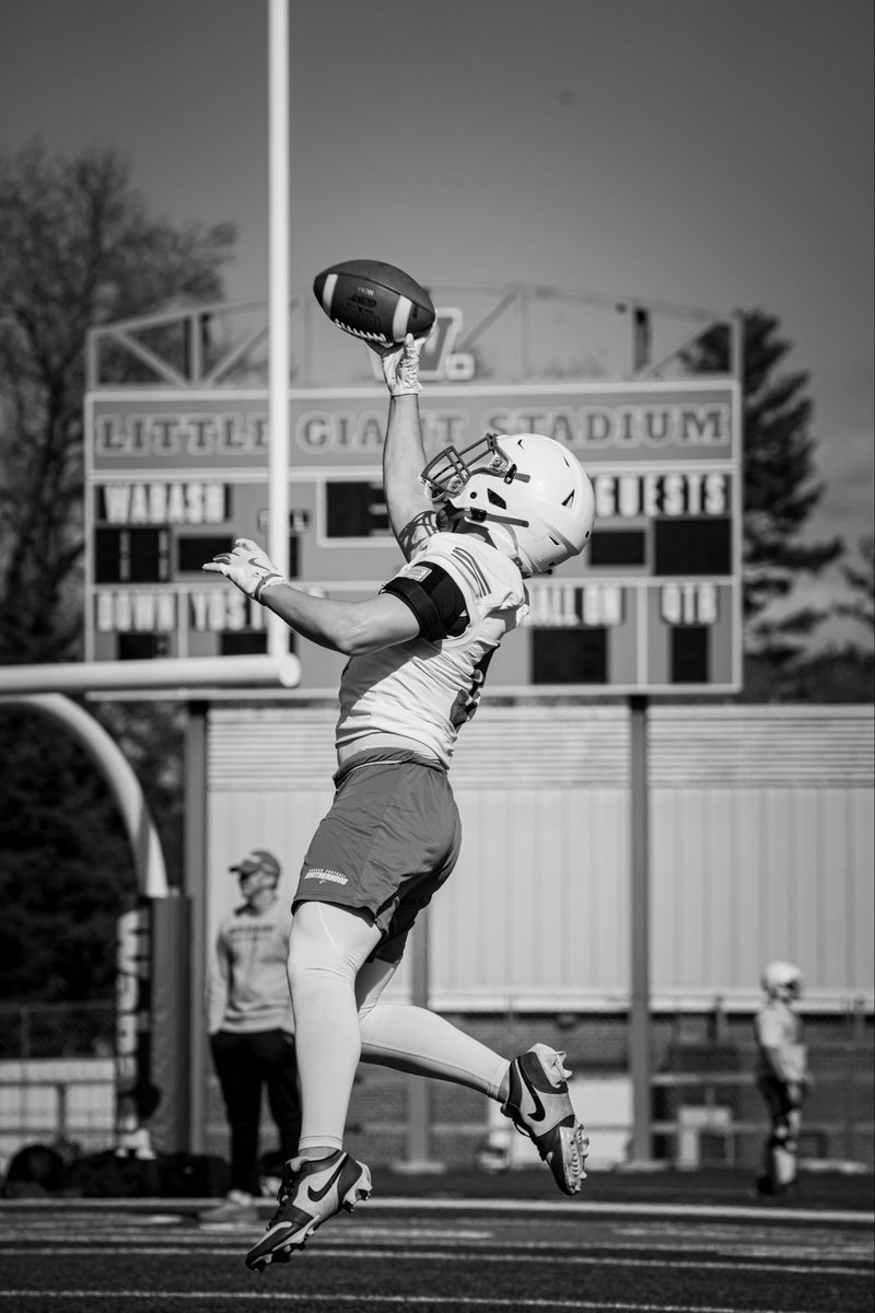 Wabash College Football tweet media