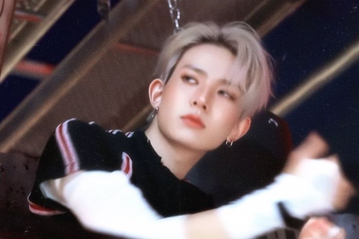 EVAN BASE tweet media