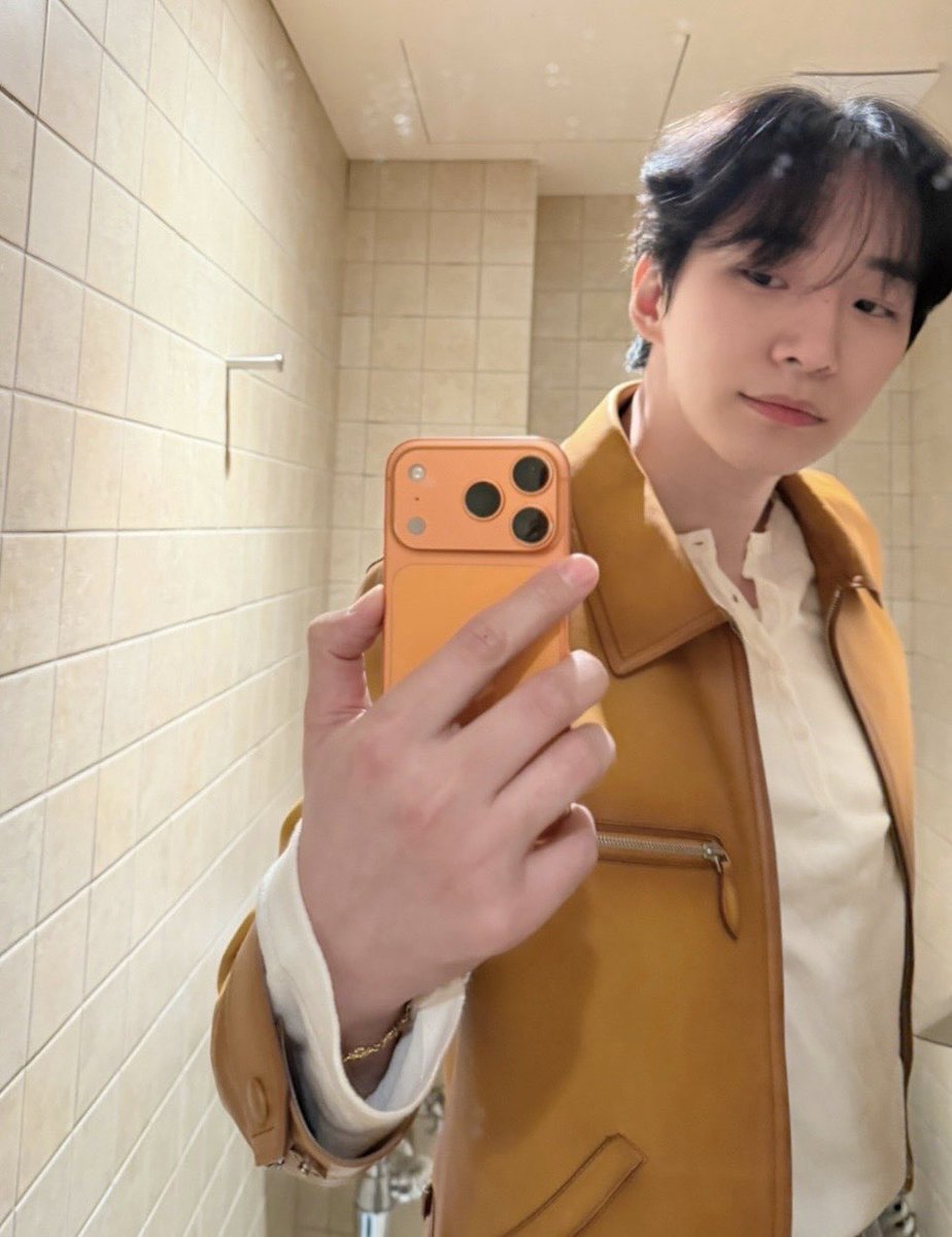 LeeJunhoInternational tweet media