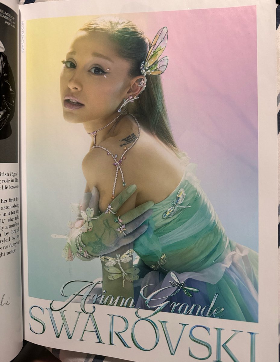 char 𑣿 tweet media