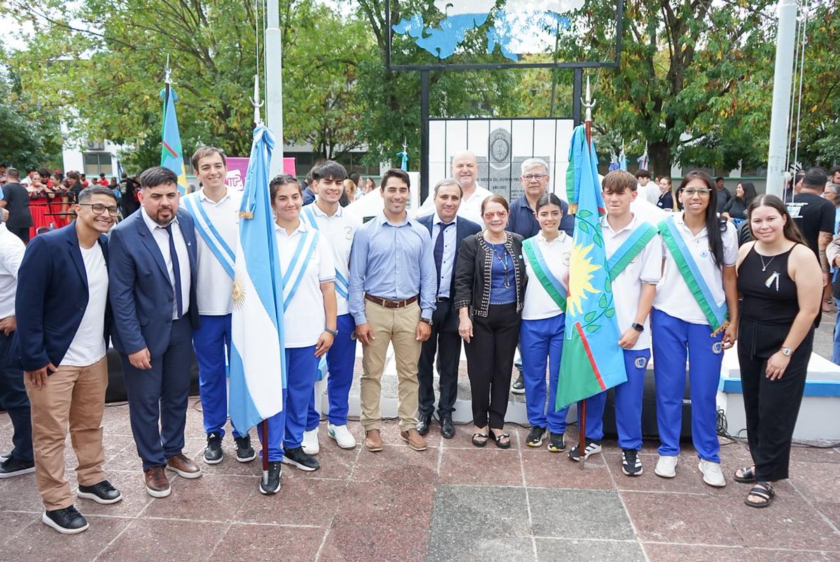 LA INTENDENTE BLANCA CANTERO HOMENAJEÓ A LOS VETERANOS Y CAÍDOS DE LA GUERRA DE MALVINAS
En La Plaza “Malvinas Argentinas”, la intendente Blanca Cantero presidió el acto en el que homenajeó junto a la comunidad a nuestros héroes de la guerra de 1982.