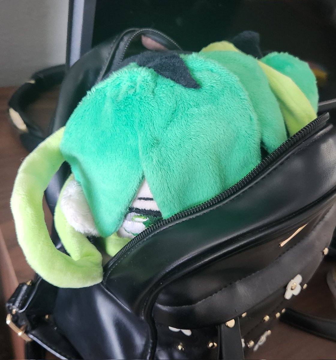 BUGGERZ. | VGen: Waitlist tweet media