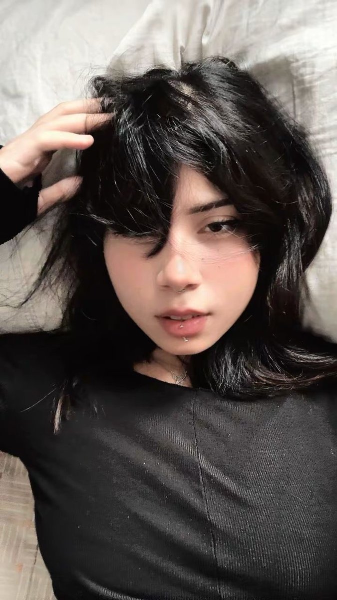 clara🪭 VAI VER O BTS tweet media