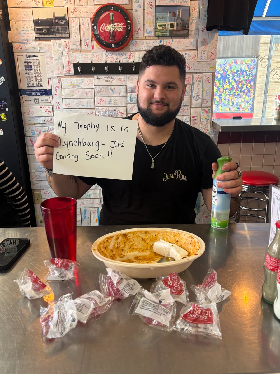 Texas Inn tweet media