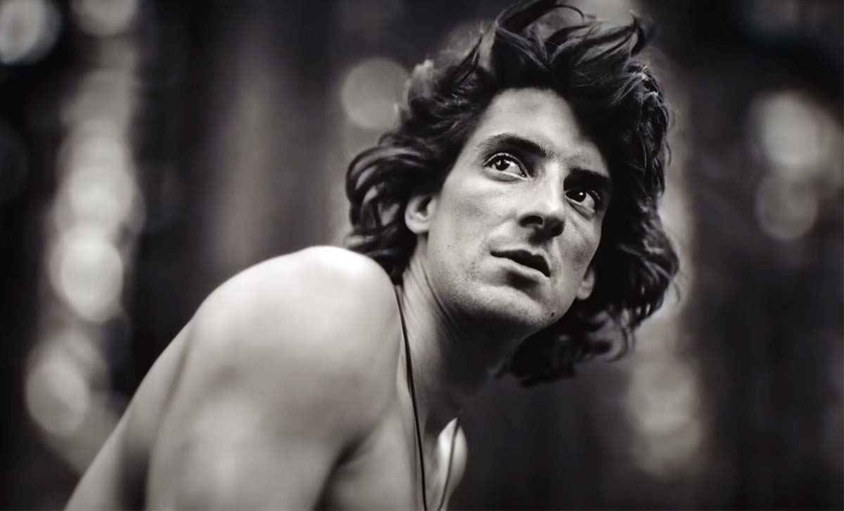 ThePlaylistNews's tweet photo. ‘The Dark Wizard’ Review: A Climbing Icon’s Brilliance And Self-Destruction Collide In HBO Max’s Compelling Docuseries https://t.co/rV7vbxpmF4 https://t.co/ejbNuQ1erq