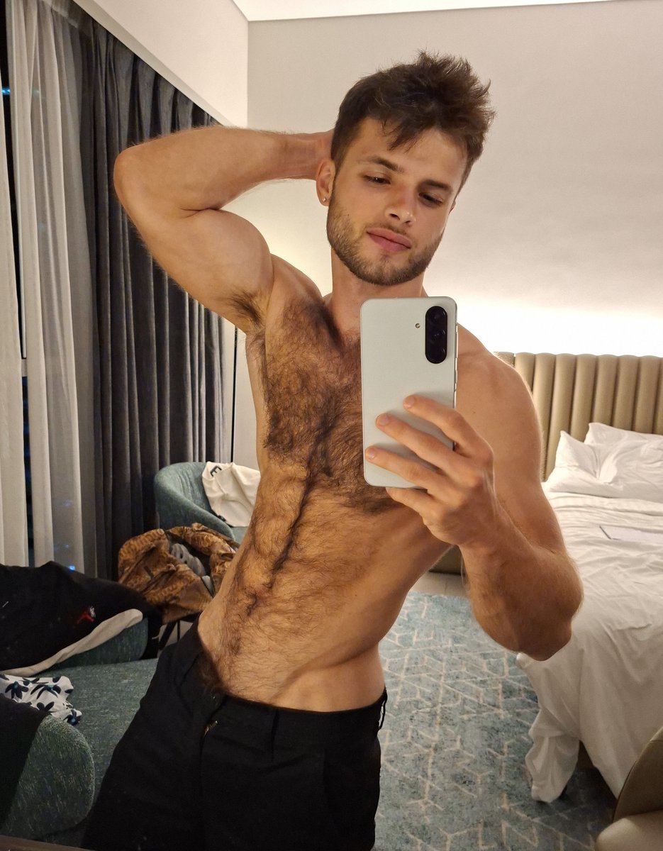 Kirilllion_leo tweet media