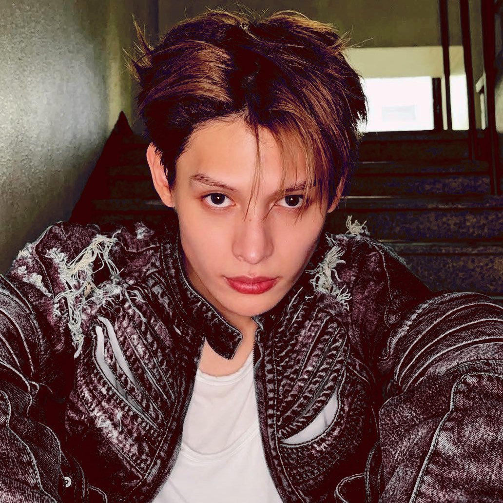  𝔞gent ve𝖓𝖔𝖒 . 🕷 tweet media