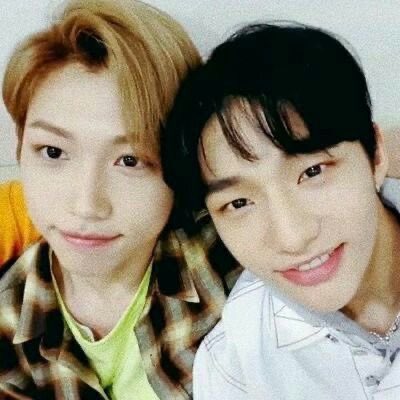 amimurrr's tweet photo. просто маленькие хорошие малыши, буквально ляли, которые еще не знают, что станут самыми успешными и влиятельными айдолами своего поколения 

мы скажем им?🥺 https://t.co/0XHUmaYdoe