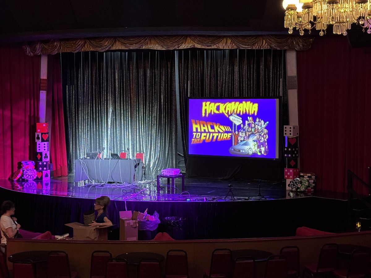 WhoAreThesePodcasts? tweet media