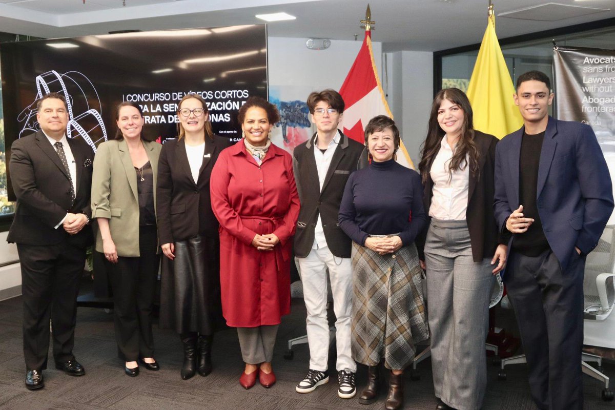 Canadá en Colombia tweet media