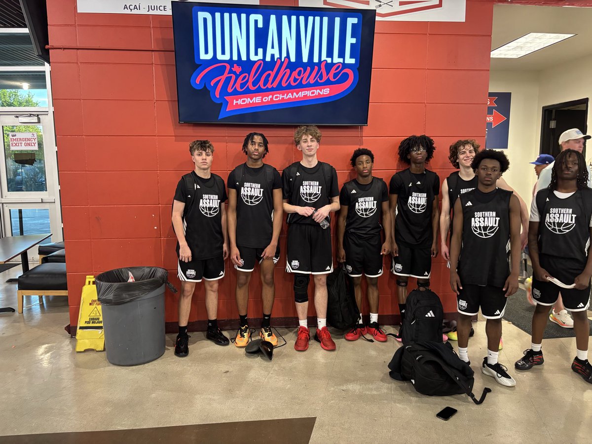 Elk_hoops's tweet photo. Elk🏀 keep competing and getting better! Stack the days! #weareburleson https://t.co/Lo32sEv3eu