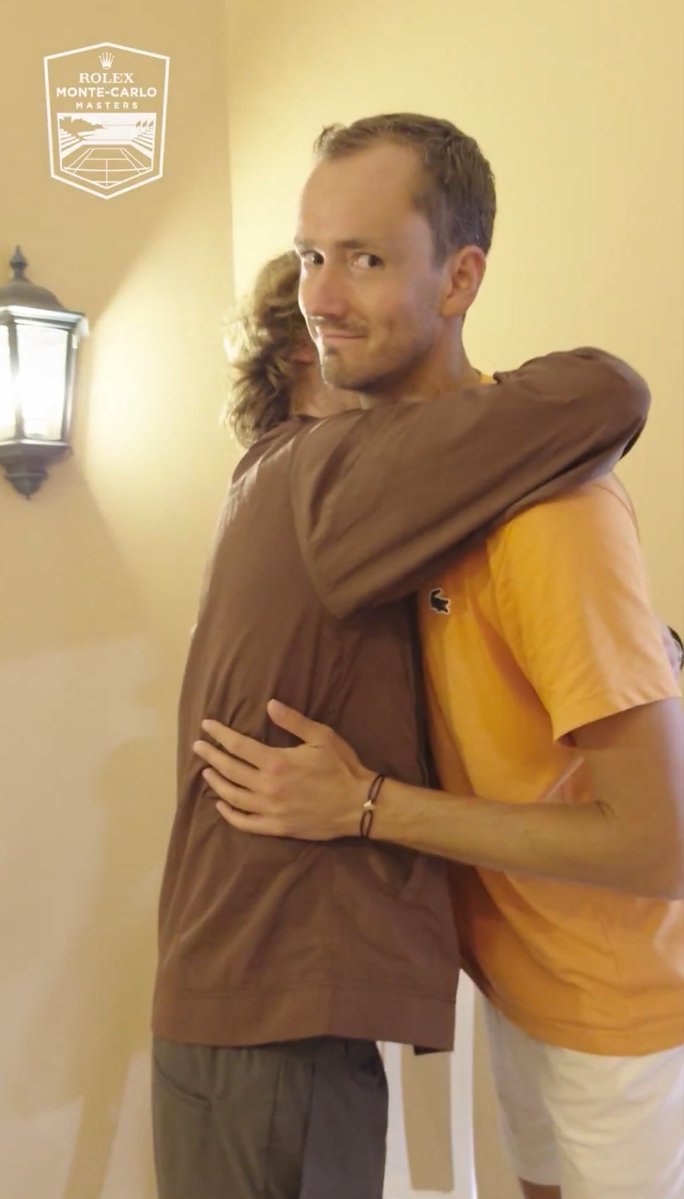 BB Fanatic || standingwitholya&chiara tweet media