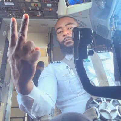 This?                          Or.                        That? 

#JusticeForOldProfilePicture