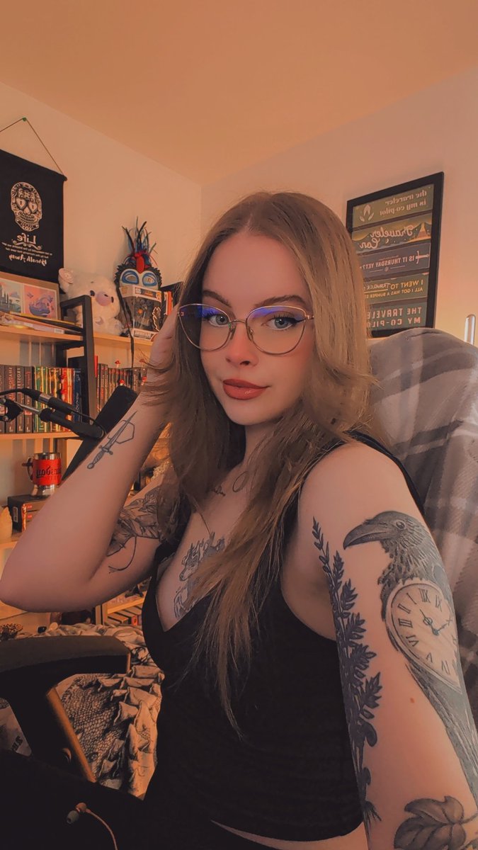 Alildore tweet media